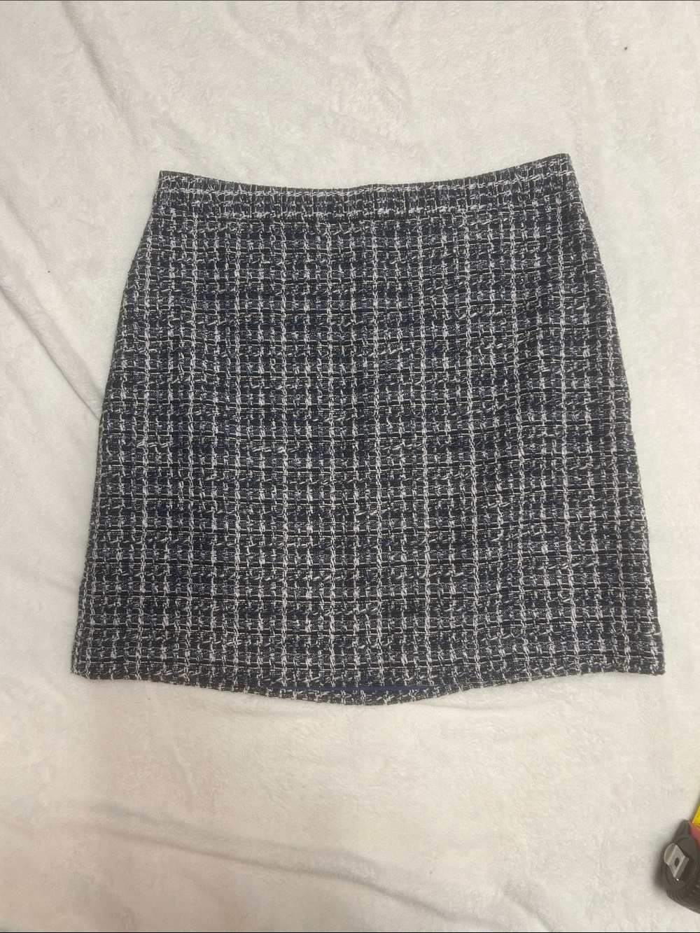 Ann Taylor Women’s Skirt Navy, White, Light Pink Tweed Skirt - Size 12